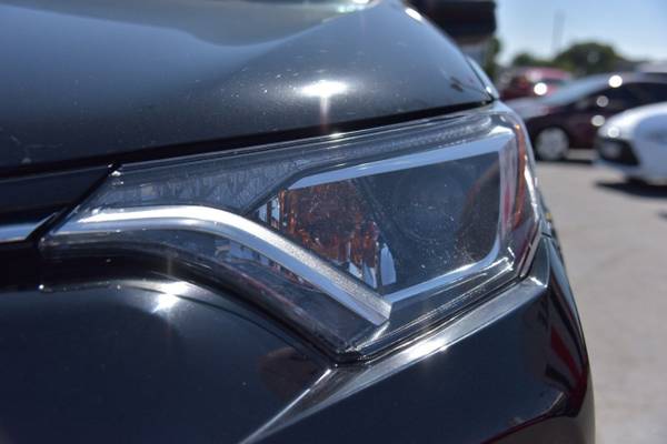 2017 Toyota RAV4 LE for sale in Fresno, CA – photo 9