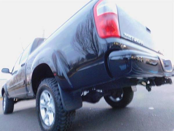 2006 Toyota Tundra SR5 Double Cab 4X4 / V8 / Leather Heated seats... for sale in Portland, OR – photo 11