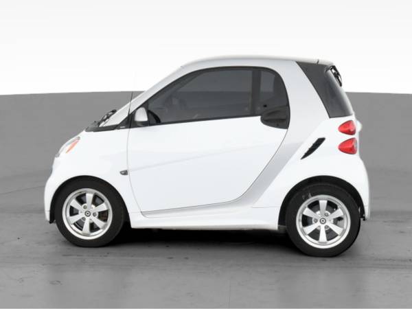 2013 smart fortwo Pure Hatchback Coupe 2D coupe White - FINANCE... for sale in Atlanta, AZ – photo 5