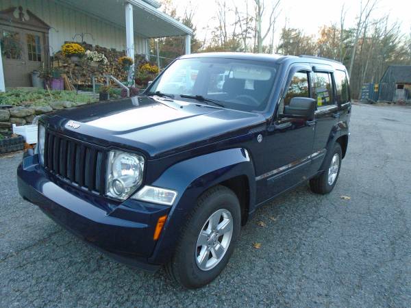 2012 jeep liberty sport/low miles/clean - cars & trucks - by dealer... for sale in Douglas, RI – photo 4