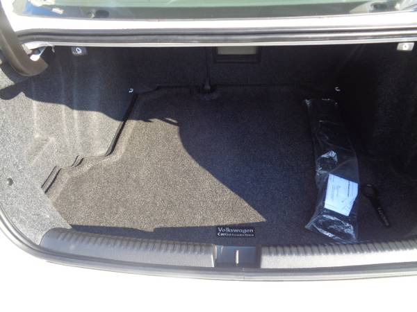 2013 VW Volkswagen Jetta SE Leather Roof Clean IPOD Tech Package -... for sale in Hampton Falls, NH – photo 21