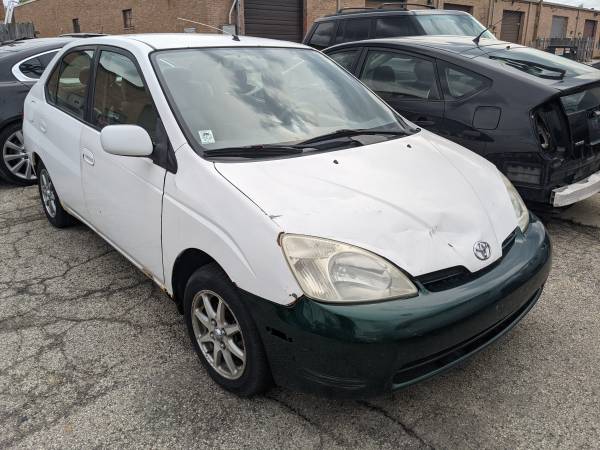 2001 Toyota Prius Hatchback 150k miles for sale in Lombard, IL – photo 2