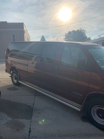 2000 Chevy 15 Passenger Van for sale in Bennington, NE – photo 6
