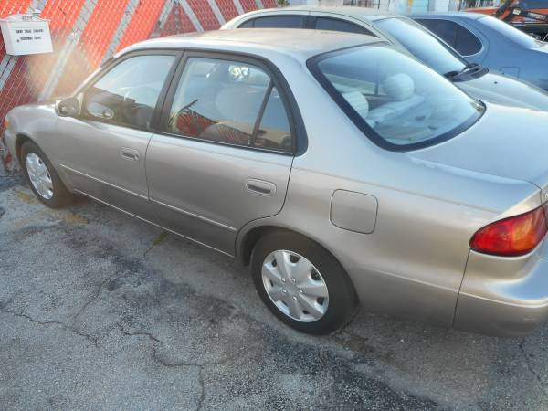 2002 Toyota Corolla clean run perfect cold air needs nothing for sale in Hallandale, FL – photo 14