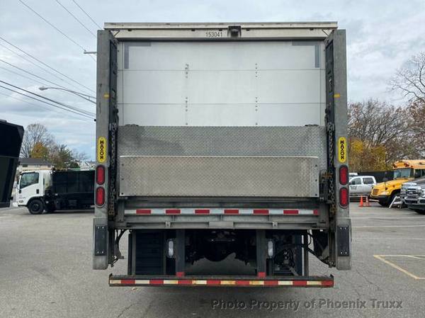 2016 Freightliner M2 3trk box truck with liftgate ! for sale in south amboy, NJ – photo 7