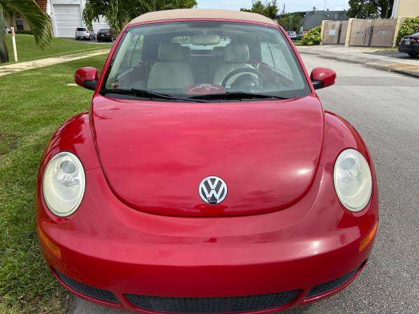 2008 VOLKSWAGEN NEW BEETLE CONVERTIBLE LIKE NEW, ONLY $1000 DOWN!!! for sale in Hollywood, FL – photo 13