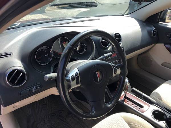 2009 Pontiac G6 automatic looks runs great - - by for sale in Danbury, NY – photo 13