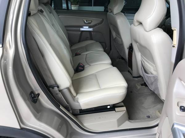 2004 Volvo XC 90 with 84K Miles EXTRA Clean - - by for sale in Tallahassee, FL – photo 8