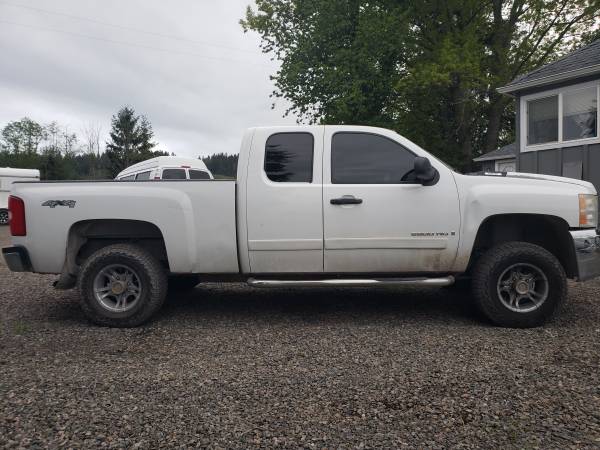 07 new body style chevy 2500hd 4x4 for sale in Silver Creek, WA – photo 2