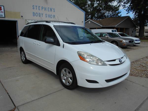 2006 Toyota Sienna LX Clean 8 Passenger - cars & trucks - by dealer... for sale in Mishawaka, IN – photo 2
