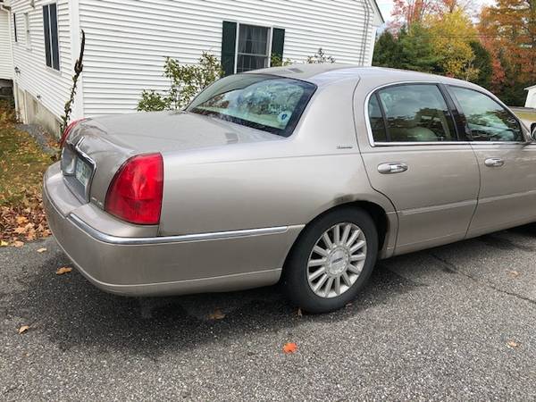 2003 Lincoln Town Car - cars & trucks - by owner - vehicle... for sale in Hillsborough, NH – photo 3
