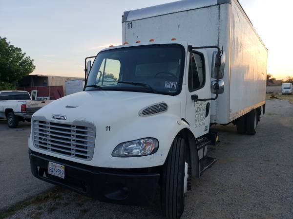2007 Freightliner M2 26 feet box with lift gate - - by for sale in Fontana, CA – photo 2