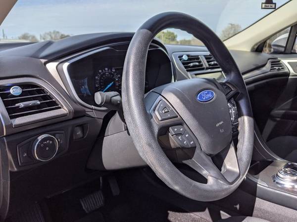2017 Ford Fusion SE SKU: HR264059 Sedan - - by dealer for sale in Waco, TX – photo 11