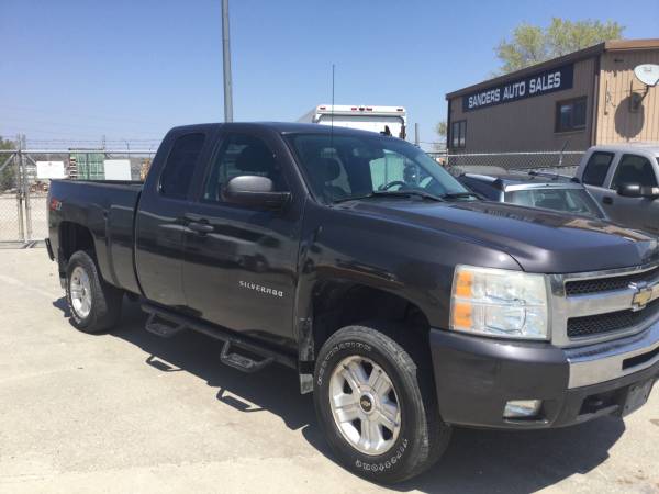 2011 CHEVY SILVERADO EXT CAB LT (138, 000 MILES) - - by for sale in Lincoln, NE – photo 4