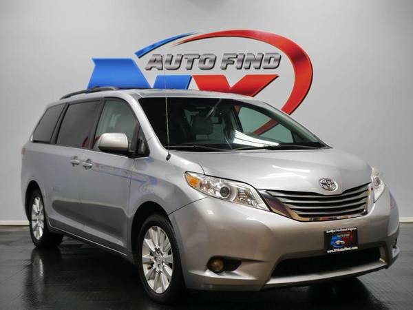 2012 Toyota Sienna 1 OWNER, AWD, BACKUP CAMERA, HEATED SEATS for sale in Massapequa, NY – photo 9