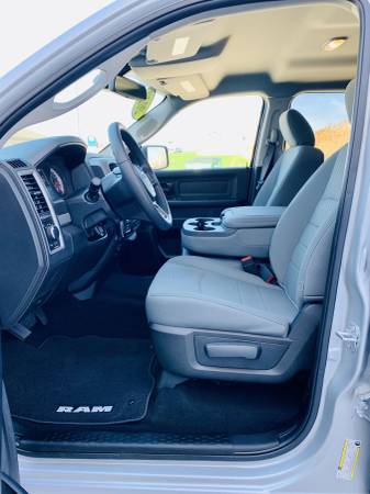 2019 Ram 1500 Crew Cab 4x4 w/Only 36 Miles! - - by for sale in Green Bay, WI – photo 14