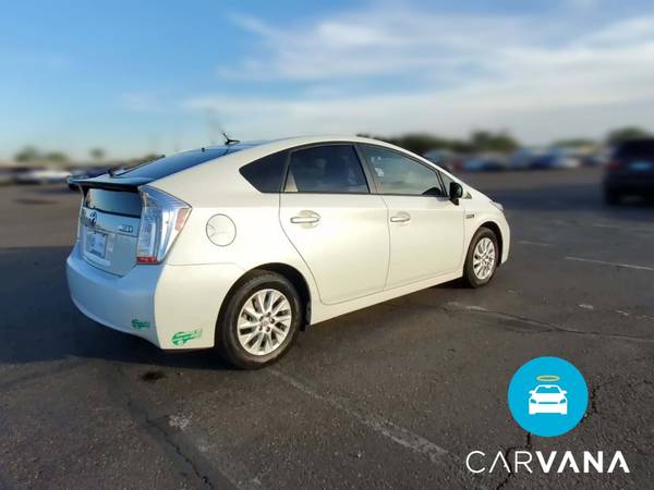 2014 Toyota Prius Plugin Hybrid Hatchback 4D hatchback White -... for sale in Washington, District Of Columbia – photo 11