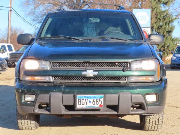 2004 Chevrolet Trailblazer EXT 4WD - 3rd row, camper/towing package... for sale in Farmington, MN – photo 2