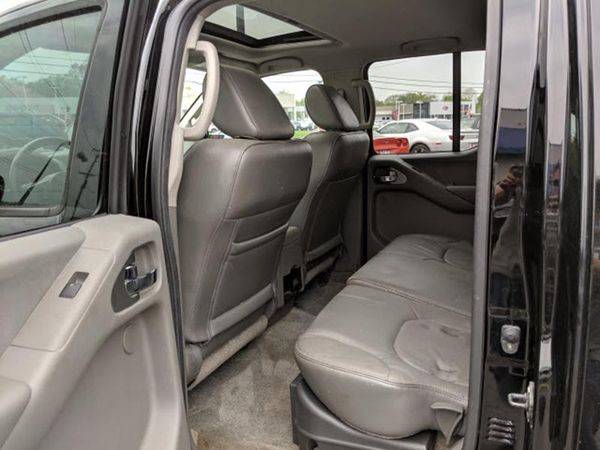 2013 Nissan Frontier SL 4x4 4dr Crew Cab 6.1 ft. SB Pickup 5A - Low... for sale in Fairfield, OH – photo 5