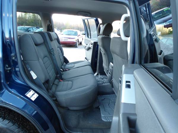 Nissan Pathfinder 4X4 3RD ROW One Owner NICE **1 Year Warranty*** -... for sale in Hampstead, ME – photo 17