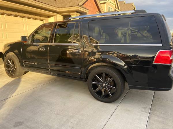 One owner LINCOLN NAVIGATOR L - cars & trucks - by owner - vehicle... for sale in Bend, OR – photo 3