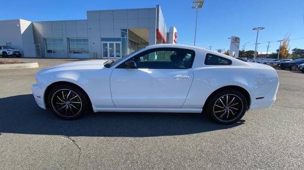 2013 Ford Mustang RWD 2dr Car 2dr Cpe V6 - cars & trucks - by dealer... for sale in Redding, CA – photo 8