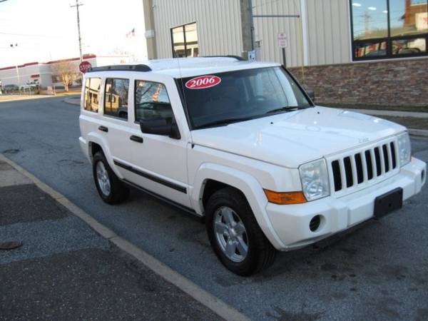 2006 Jeep Commander 4WD - BIG BIG SAVINGS! - - by for sale in Prospect Park, NJ – photo 3
