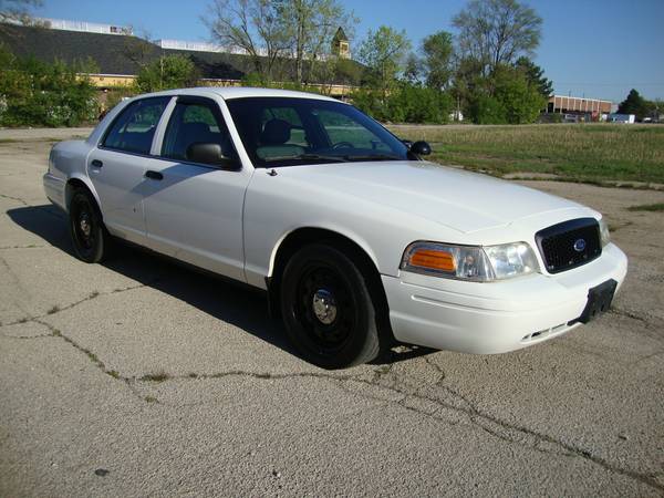 2009 Ford Crown Victoria (1 Owner/Excellent Condition/Low Miles) for sale in Northbrook, WI – photo 10