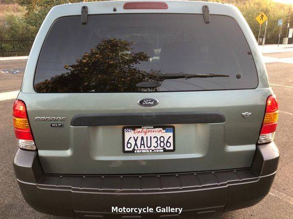 2006 Ford Escape XLT 4WD 4-Speed Automatic - Excellent Condition! for sale in Oceanside, CA – photo 10