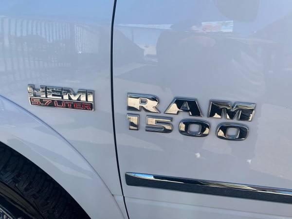 2013 RAM Ram Pickup 1500 Laramie 4x4 4dr Crew Cab 5.5 ft. SB Pickup... for sale in Detroit, MI – photo 12