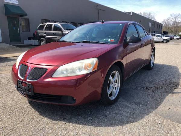 2009 Pontiac G6 automatic looks runs great - - by for sale in Danbury, NY – photo 2