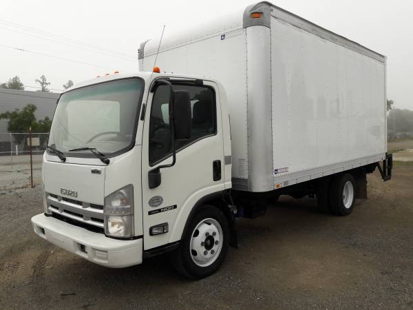 2009 ISUZU NQR 16 FEET BOX TRUCK WITH LIFT GATE CERTIFIED CLEAN IDLE for sale in San Jose, CA