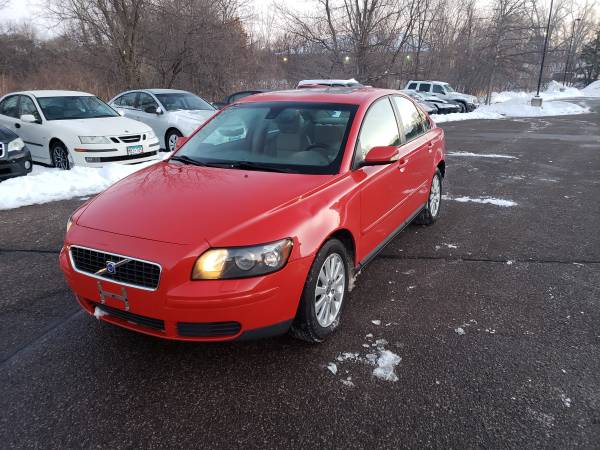 2005 Volvo S40, 110xxx miles, newer tires, new brakes - cars & for sale in Saint Paul, MN