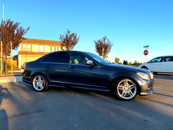 2009 Mercedes Benz C300 with Panoramic Sunroof for sale in Hollister, CA – photo 12