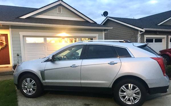2015 Silver SRX-4 AWD Cadillac - cars & trucks - by owner - vehicle... for sale in Monroe, WA – photo 4