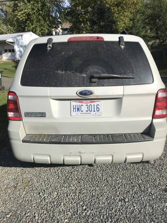 2009 Ford Escape for sale in Sugarcreek, OH – photo 4