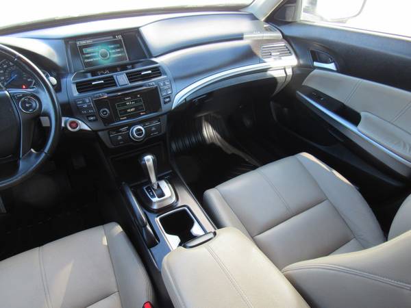 2013 Honda Crosstour EX-L V6 - - by dealer - vehicle for sale in Neenah, WI – photo 11