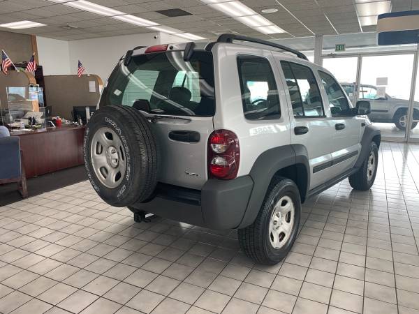 2006 Jeep Liberty (Financing Available) - cars & trucks - by dealer... for sale in Sacramento , CA – photo 6