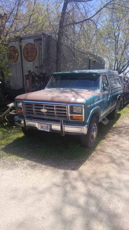 1986 ford f250 2 Wheel drive truck for sale in Fond Du Lac, WI