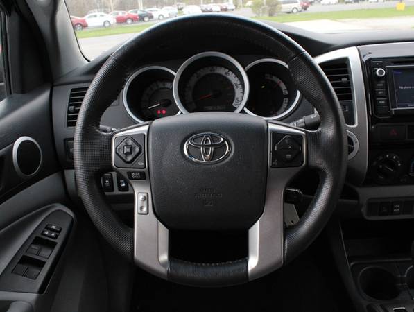 2015 Toyota Tacoma TRD Pro - - by dealer - vehicle for sale in Goshen, IN – photo 15