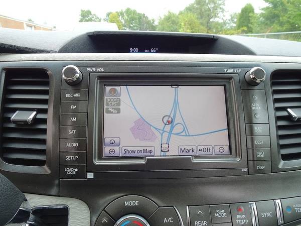 Toyota Sienna XLE Navigation Leather DVD Sunroof Van Mini Vans Loaded for sale in Richmond , VA – photo 11