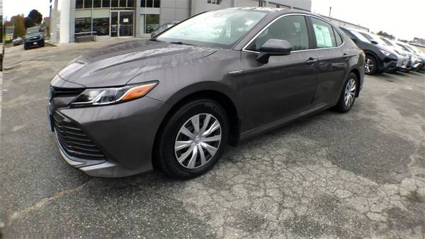 2019 Toyota Camry Hybrid LE sedan for sale in Dudley, MA – photo 4