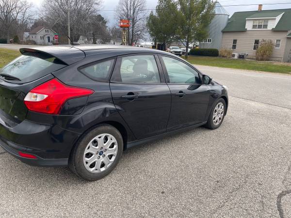 Nice 2012 Ford Focus Low Miles - cars & trucks - by owner - vehicle... for sale in Holland , MI – photo 4