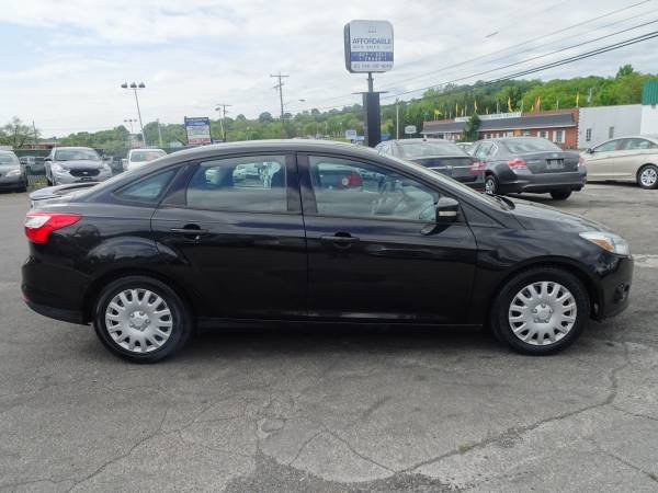 2013 Ford Focus SE, Nice Condition 90 Days Warranty - cars & for sale in Roanoke, VA – photo 4