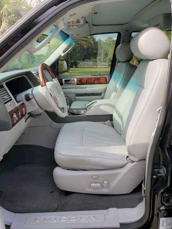 2004 Lincoln Navigator Luxury SUV - 1 Owner - DVD Player - Captains for sale in Lake Helen, FL – photo 10