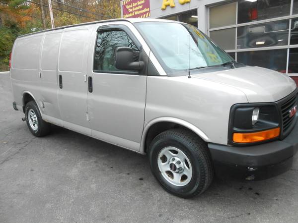 2006 GMC SAVANA 1500 - cars & trucks - by dealer - vehicle... for sale in Pittsburgh, PA – photo 3