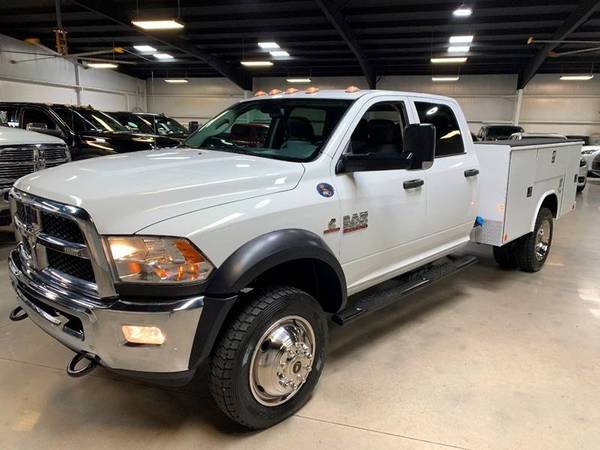 2017 Dodge Ram 5500 4X4 6.7l cummins diesel chassis utility bed for sale in Houston, TX