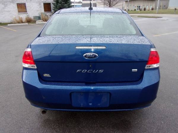 2009 Ford Focus SE 4dr Sedan - - by dealer - vehicle for sale in Waukesha, WI – photo 8