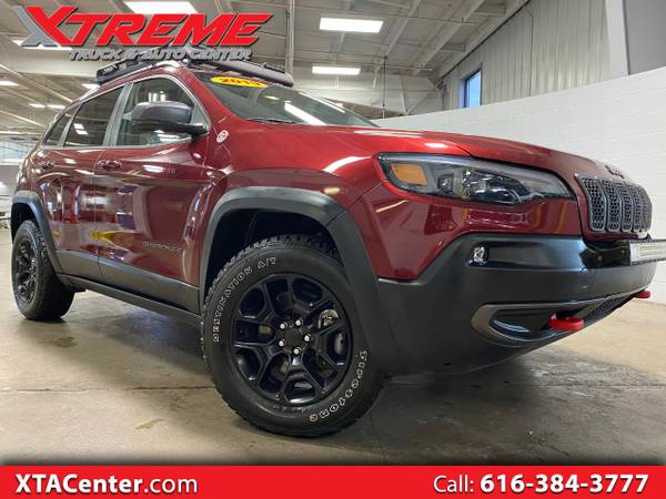 2019 Jeep Cherokee Trailhawk 4WD - - by dealer for sale in Coopersville, MI