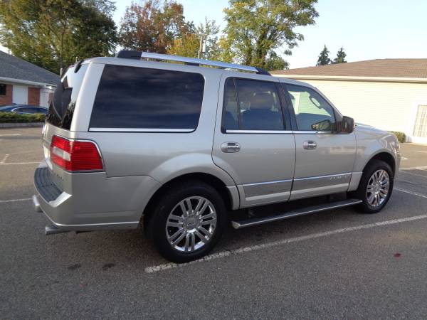 2007 LINCOLN NAVIGATOR - cars & trucks - by owner - vehicle... for sale in New Brunswick, NJ – photo 8